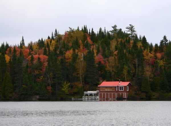 Québec: la maison autour du lac