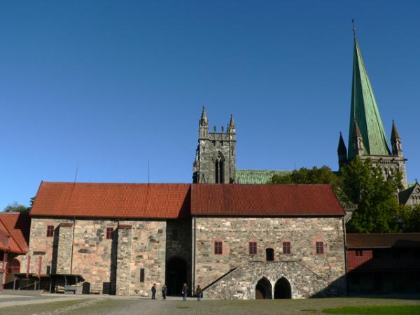 L'ancien évéché à côté de la Cathédrale de Trondheim